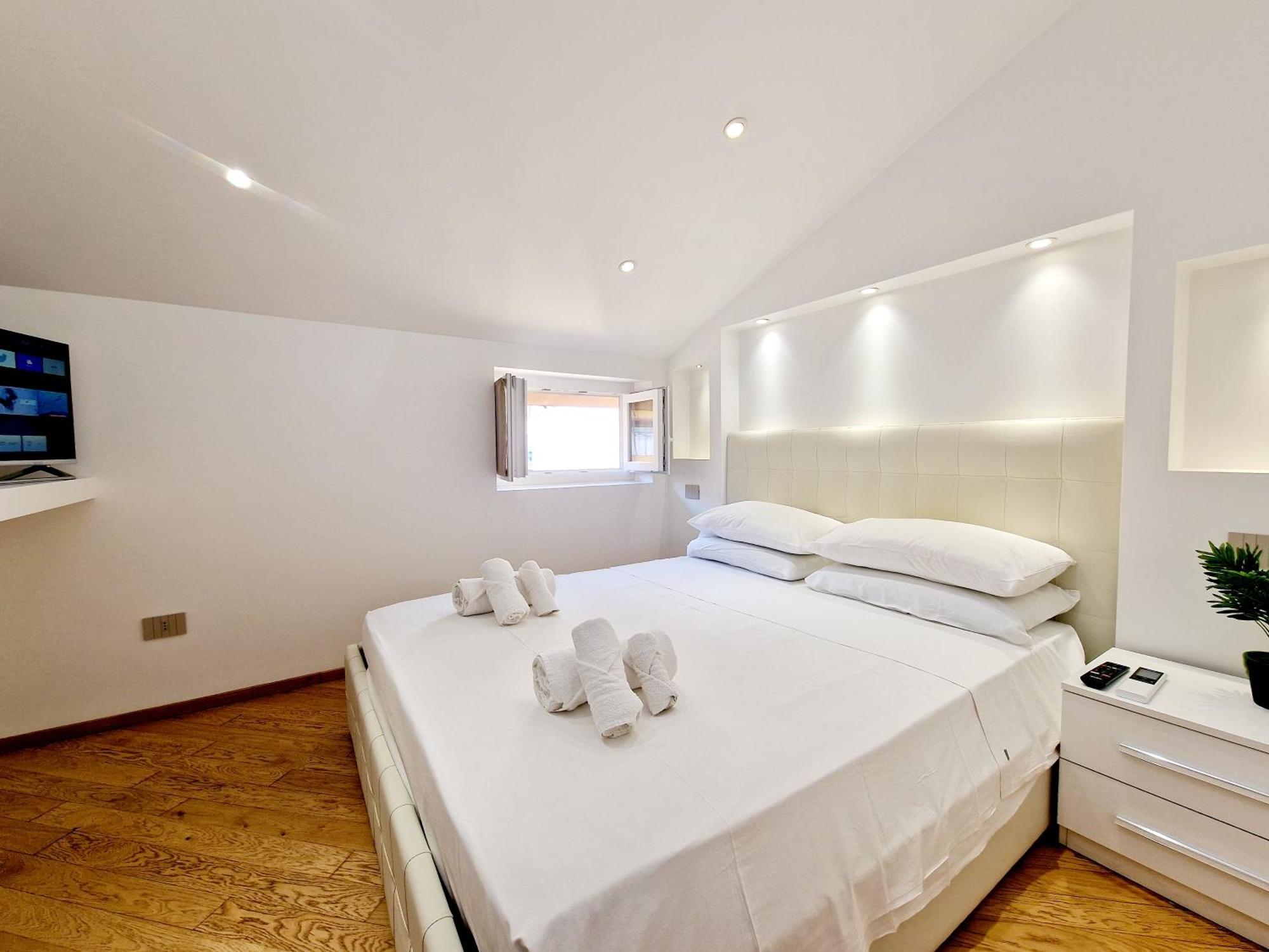 Homeholidaysanremo - Luxe & Glamour Apartment